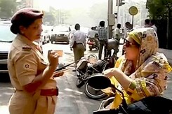 महाराष्ट्र में ट्रैफिक नियम तोड़े तो लाइसेंस होगा सस्पेंड महाराष्ट्र में ट्रैफिक नियम तोड़े तो लाइसेंस होगा सस्पेंड