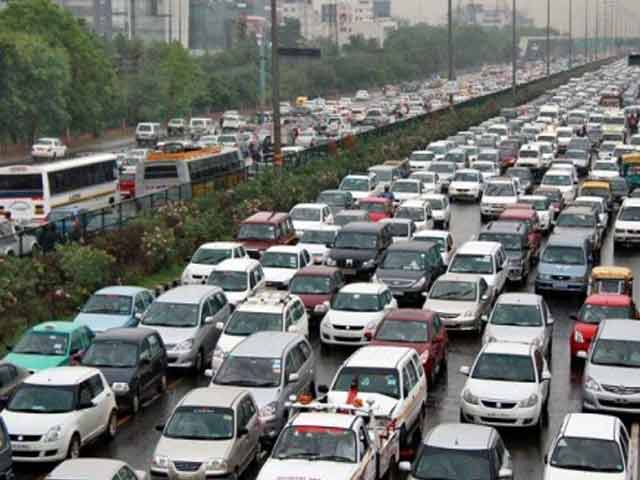 प्रदूषण पर गाड़ियों के लिए नए मानक लाएगी सरकार