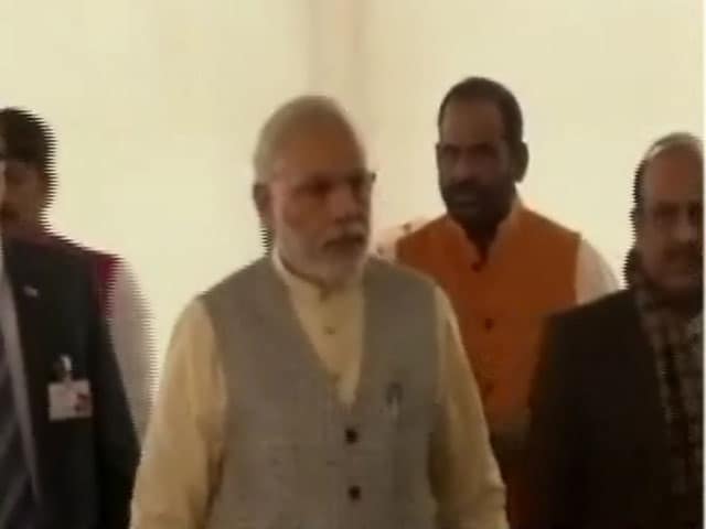 Videos : पठानकोट का शनिवार को दौरा कर सकते हैं प्रधानमंत्री नरेंद्र मोदी