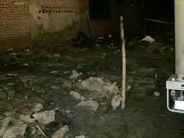 दिल्ली : उस्मानपुर में झुग्गियों में आग लगी, एक ही परिवार के 3 बच्‍चों की मौत