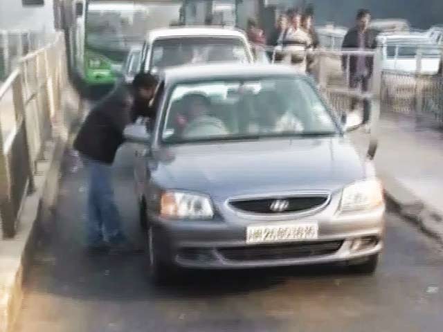 ऑड-ईवन का 11वां दिन : नियम पालन करने में दिखी सुस्ती