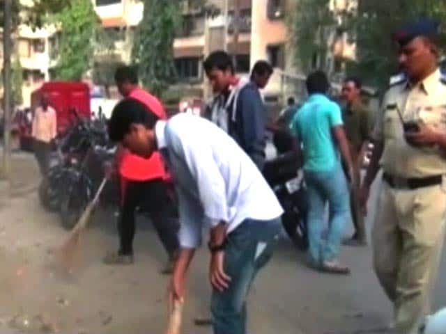 Video : For Molesting Woman, Men Told To Sweep Streets For 6 Months