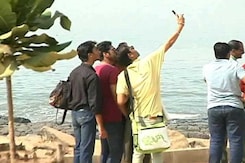 Marine Drive, Chowpatty Among No-Selfie Zones For Mumbai Marine Drive, Chowpatty Among No-Selfie Zones For Mumbai