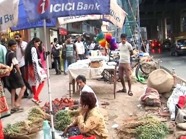 कहां जाएंगे मुंबई के खोमचे वाले?