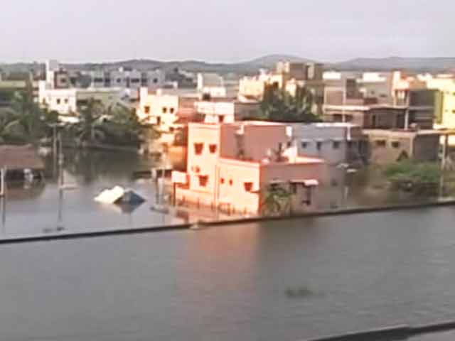 Video : Chennai Floods Hit IT Sector Expansion Plans
