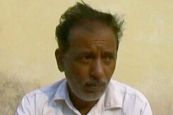Muslim Couple Assaulted On Train, Accused Of Carrying Beef Muslim Couple Assaulted On Train, Accused Of Carrying Beef