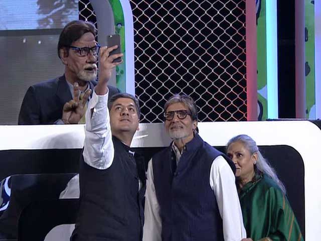 Amitabh Bachchan's 'Ultimate' Selfie From the Cleanathon