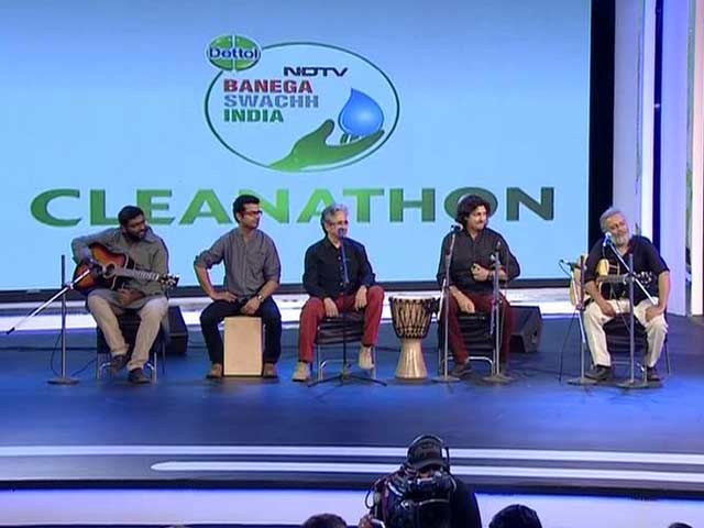 Indian Ocean Performs #SwachhIndia Anthem