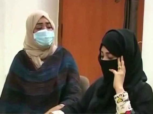 Video : After 27 Years Apart, Women From UAE Visit Hyderabad To Find Mother