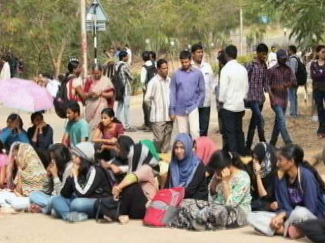 Videos : बड़ी खबर : हैदराबाद यूनिवर्सिटी ने चार छात्रों का निलंबन लिया वापस