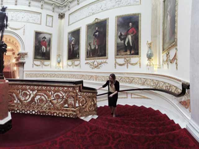 Google Unveils Virtual Tour of Buckingham Palace
