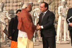 President Hollande, PM Modi Meet At Chandigarh's Rock Garden President Hollande, PM Modi Meet At Chandigarh's Rock Garden