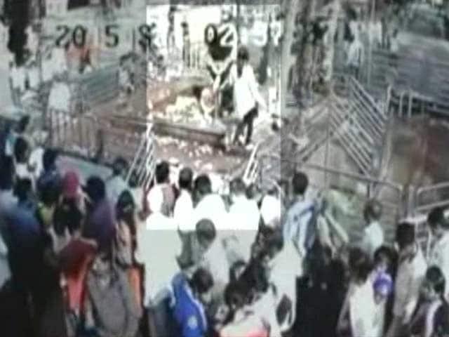Video : CCTV Footage Of Woman Entering Shani Temple Where Idol Is Placed