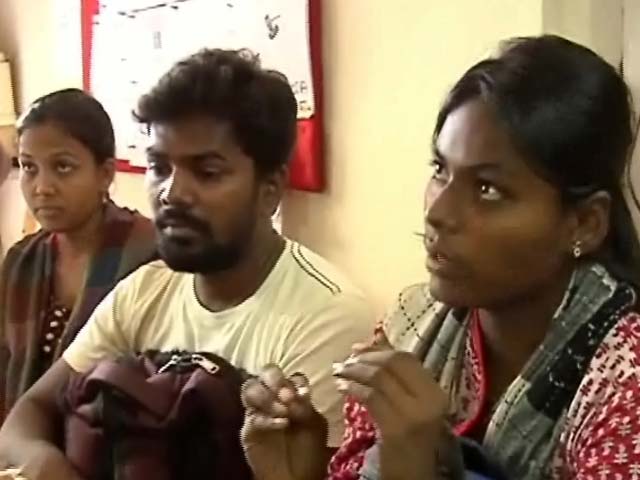 Videos : रोहित वेमुला केस : धारावी में निकली रैली में भिड़े दलित छात्र और आरएसएस कार्यकर्ता