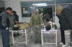 झारखंड के पलामू में नक्सलियों ने उड़ाई पुलिस की गाड़ी, सात जवान शहीद झारखंड के पलामू में नक्सलियों ने उड़ाई पुलिस की गाड़ी, सात जवान शहीद