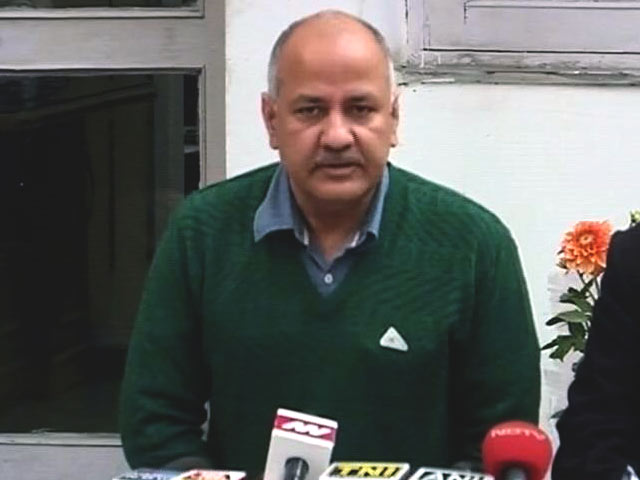 एमसीडी कर्मचारियों की हड़ताल : सिसोदिया ने कहा- तीनों मेयर बताएं वेतन का पैसा कहां गया