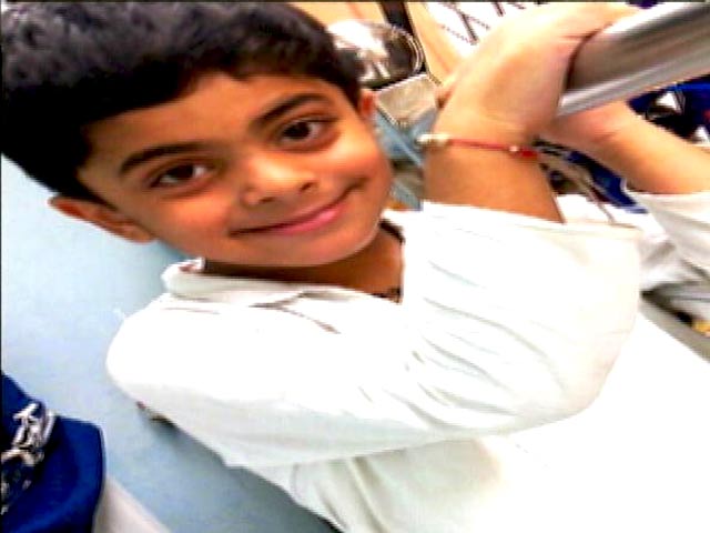 दिल्ली के नामी प्राइवेट स्कूल में मिला छह साल के बच्चे का शव