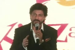 Shah Rukh Has Some Advice for Children Shah Rukh Has Some Advice for Children