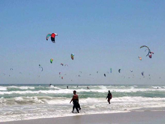 Kitesurfers Set a World Record on a South African Beach