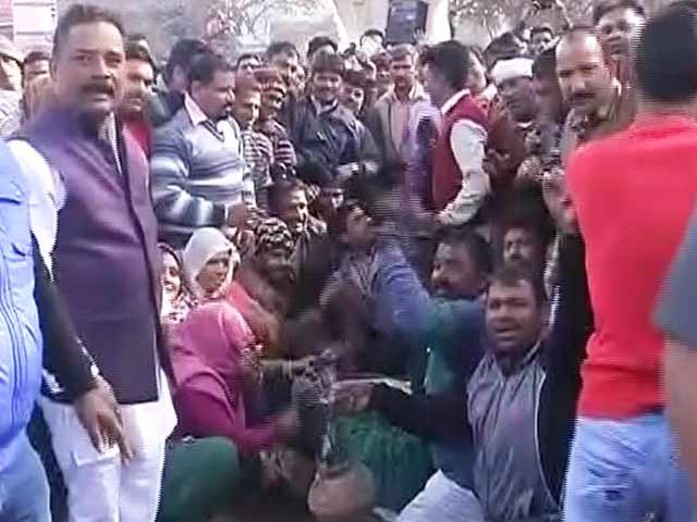 दिल्ली में एमसीडी कर्मियों की हड़ताल का सातवां दिन