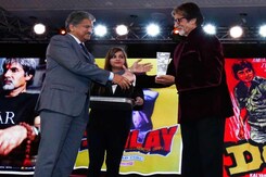 At NDTV Indian of the Year, a Roomful of Big B Fans At NDTV Indian of the Year, a Roomful of Big B Fans