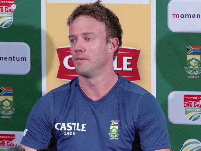 AB de Villiers Rues Lack of Partnerships After SA Lose ODI vs England |  Sports Video / Photo Gallery