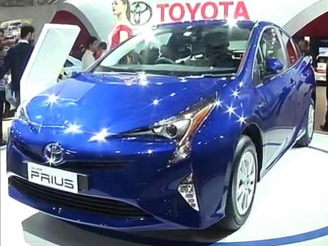 Video : ऑटो एक्स्पो 2016 : टोयोटा लाई हाईब्रिड कार प्रीयस