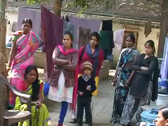 दिल्ली हाइकोर्ट ने पूछा, दो बच्चों की हुई मौत, तो दूसरे को क्यों भुला दिया गया