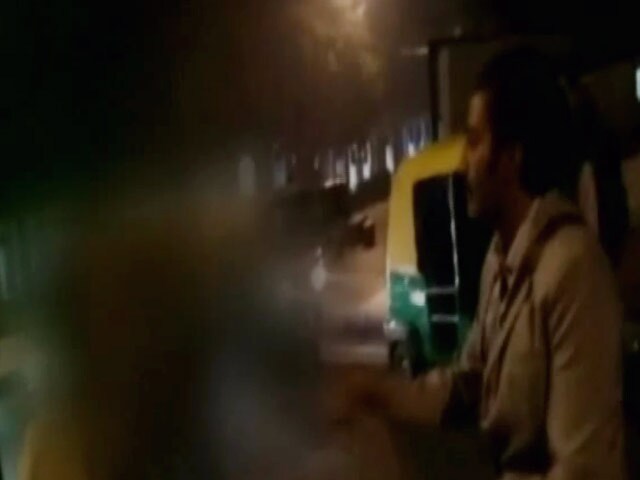 दिल्‍ली : शराब के नशे में चूर लड़की का हाइवोल्टेज ड्रामा