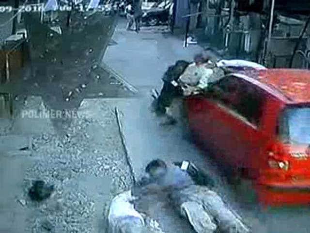 Video : Caught On Camera: Chennai Car Hurtles Pedestrians Into Air, Two Dead