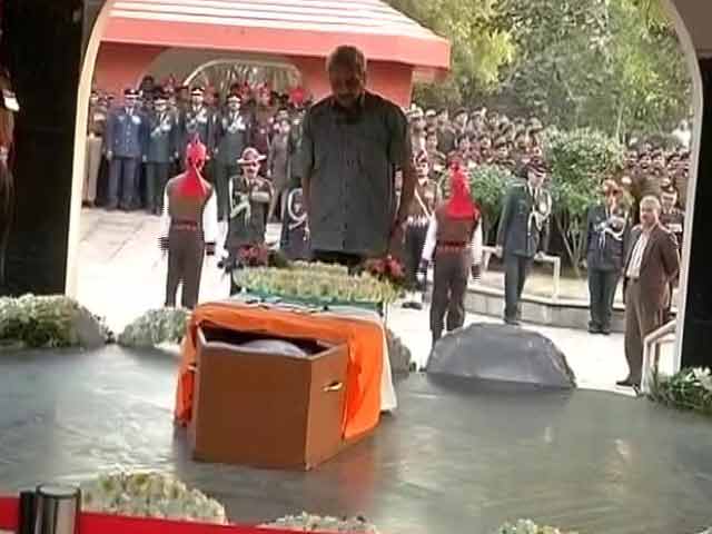 इंडिया 7 बजे : 9 दिन तक मौत से लड़ने के बाद चल बसे लांस नायक हनुमंतप्पा