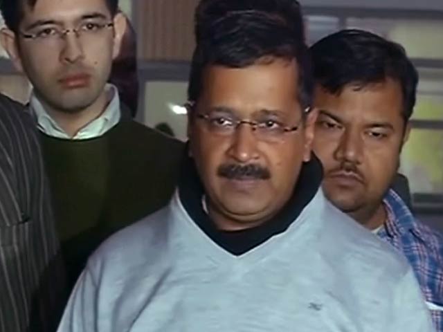 एक साल, अनेक सवाल : केजरीवाल सरकार का पूरा रिपोर्ट कार्ड