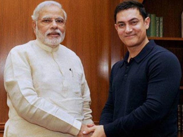 Video : 'मेक इन इंडिया वीक प्रोग्राम' में आमिर और पीएम मिले