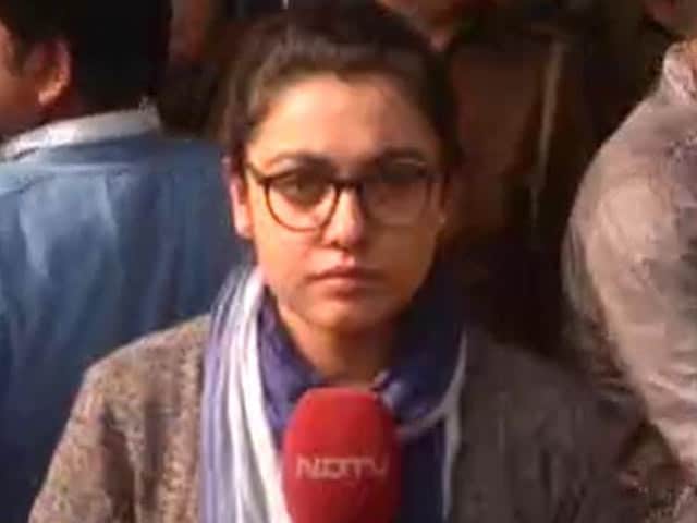 Video : 'You Will Be Harmed,' NDTV Reporter Covering JNU Case Was Warned