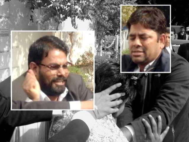 Video : JNU Students, Faculty Thrashed, Cops Watch