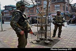 Curfew In Parts Of Srinagar After 2 Killed In Police Firing In Pulwama Curfew In Parts Of Srinagar After 2 Killed In Police Firing In Pulwama