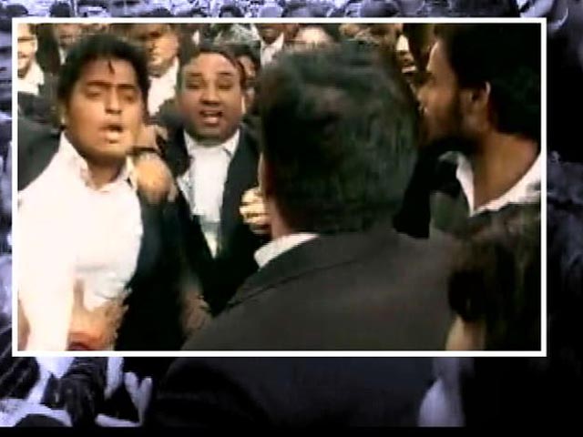 ShameX2. Arrested JNU Student Kanhaiya Kumar, Others Hit