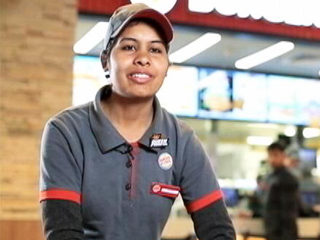 21 साल की रेखा बनीं सबसे कम उम्र की महिला सरपंच