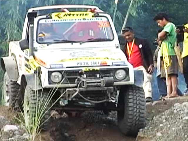 CNB Bazaar Buzz: Auto Expo 2016 Components, New Steering System Tech, Off-roading in Arunachal