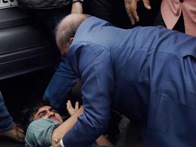 'Veg Meal, Coffee And Arrest': Kejriwal & Co Attack Centre On OP Sharma