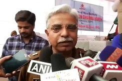 जेएनयू विवाद में अब अपने कदम पीछे खींच रही है बीजेपी और केंद्र सरकार जेएनयू विवाद में अब अपने कदम पीछे खींच रही है बीजेपी और केंद्र सरकार