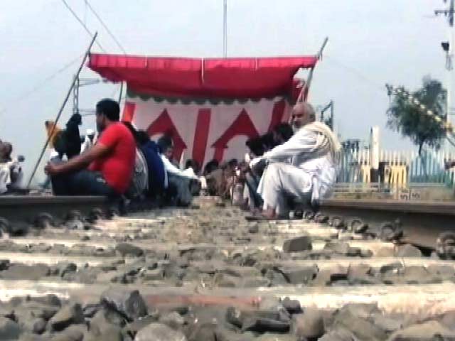 हिंसक हुआ जाट आंदोलन, कई ज़िलों में फैली आग