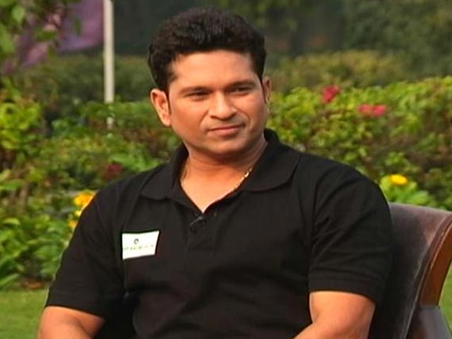 Sachin Tendulkar Urges Youngsters to Obey Traffic Rules