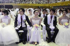 3,000 Couples Tie The Knot In South Korean Mass Wedding 3,000 Couples Tie The Knot In South Korean Mass Wedding
