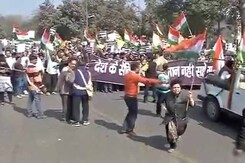 Thousands 'March For Unity' in Delhi Against 'Anti-National Activities' At JNU Thousands 'March For Unity' in Delhi Against 'Anti-National Activities' At JNU