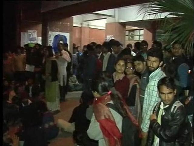Video : JNU Students Accused Of Sedition Surface On Campus, Wait For Police