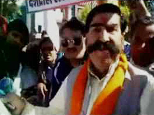 '3,000 Beer Cans, 3,000 Used Condoms...' BJP Leader Lists JNU's 'Sins'