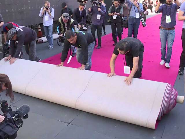 Video : Red Carpet Rolled Out for Oscars