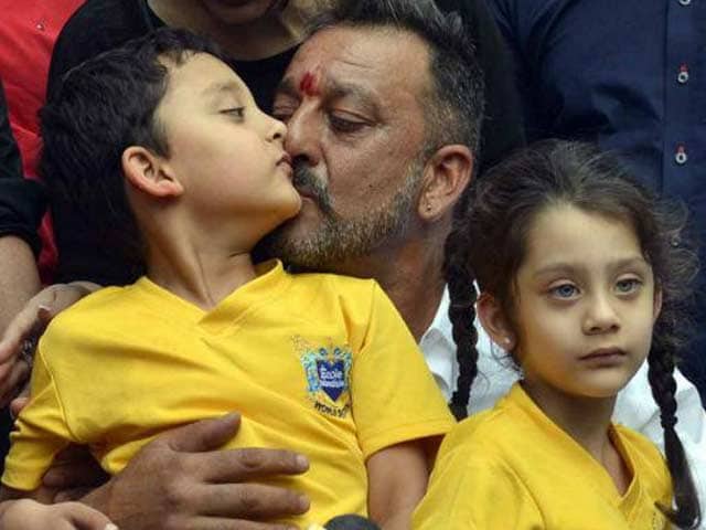 Video : Sanjay Dutt Gears Up for 'Fifth Comeback'