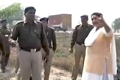 मुरथल : कथित गैंगरेप की जांच करने वाली समिति ने मौका-ए-वारदात का दौरा किया मुरथल : कथित गैंगरेप की जांच करने वाली समिति ने मौका-ए-वारदात का दौरा किया